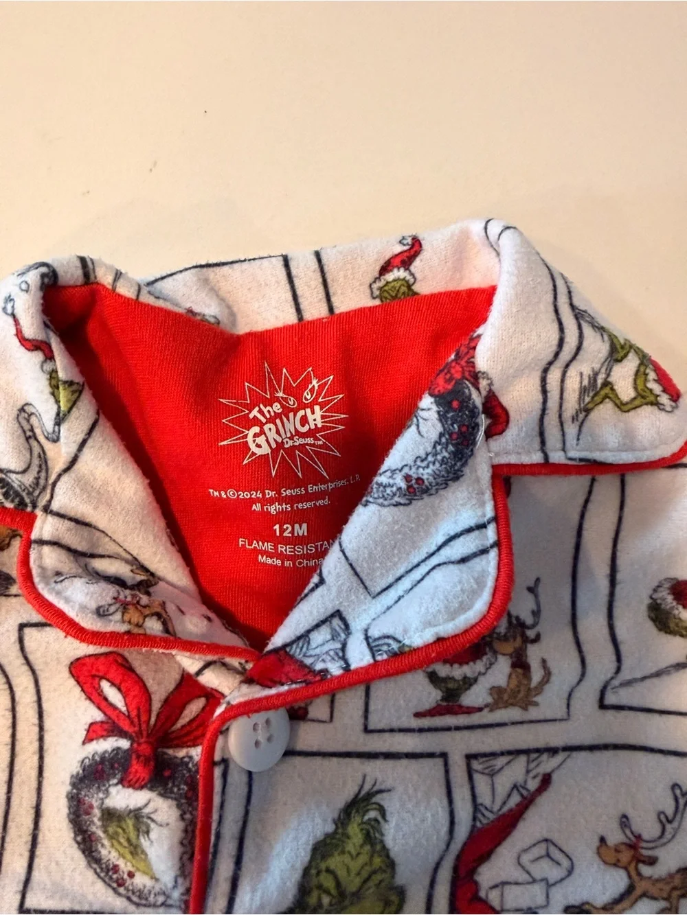Kids' The Grinch Holiday Pajama Set - White and Red